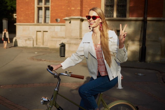 自転車と女性26