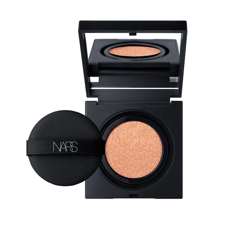 NARS ナチュラルラディアントロングウェアクッションファンデーション
