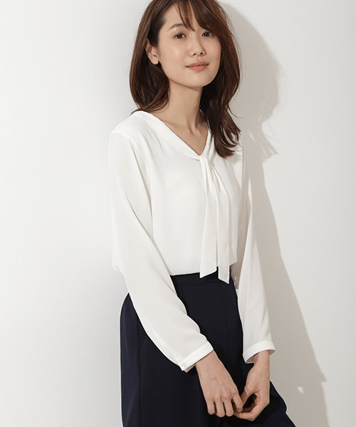 女度高めなとろみ素材をインナーに