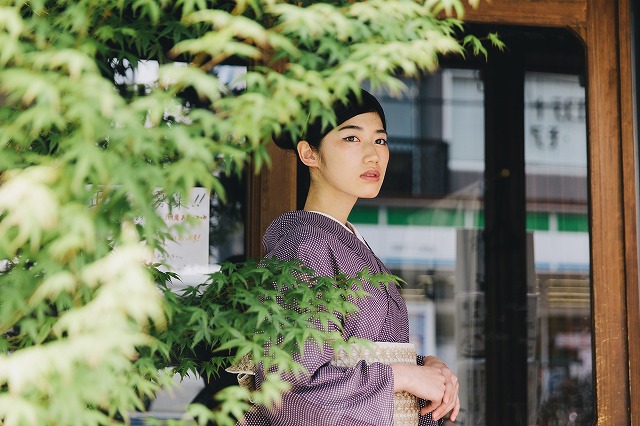 KIMONO MODERN 捺染ゆかた-シカクdrops　紫苑