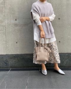 シンプルトップス