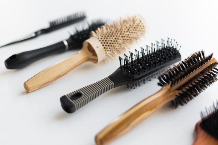 30代女性知っておきたいヘアブラシの種類