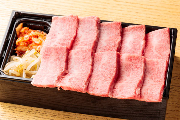 肉重専門 関本恭平