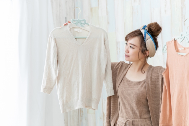 30代女性におすすめの気温20度のレディースコーディネートと便利アイテム11選