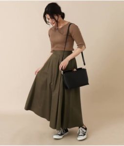 アースカラーコーデ