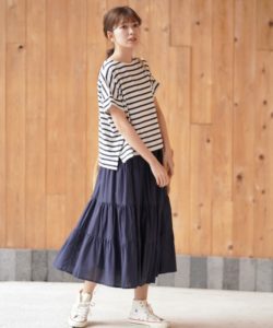 ボーダートップス×ティアードスカート
