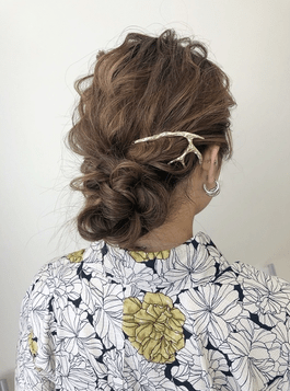 シニヨンヘアアレンジ