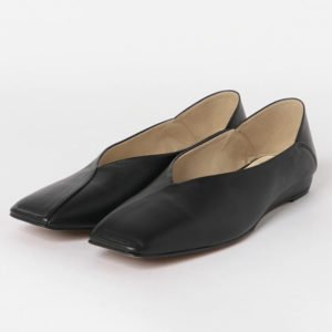 quartierglam　SQUARE V CUT SHOES