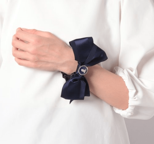 LANVIN en Bleu（ランバンオンブルー） タンダンスネイビーサテンリボンシュシュ