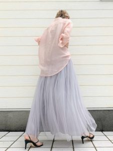 シアーシャツと合わせた透けコーデ