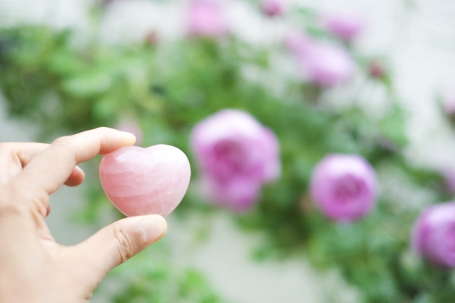 30代女性におすすめのパワーストーンアクセサリー15選！さりげなく身につけられる開運アイテム