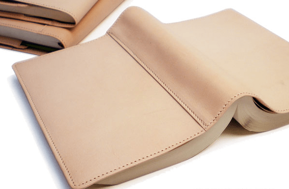 Su-Nume Natyral Leather フリーサイズブックカバー&nbsp;
