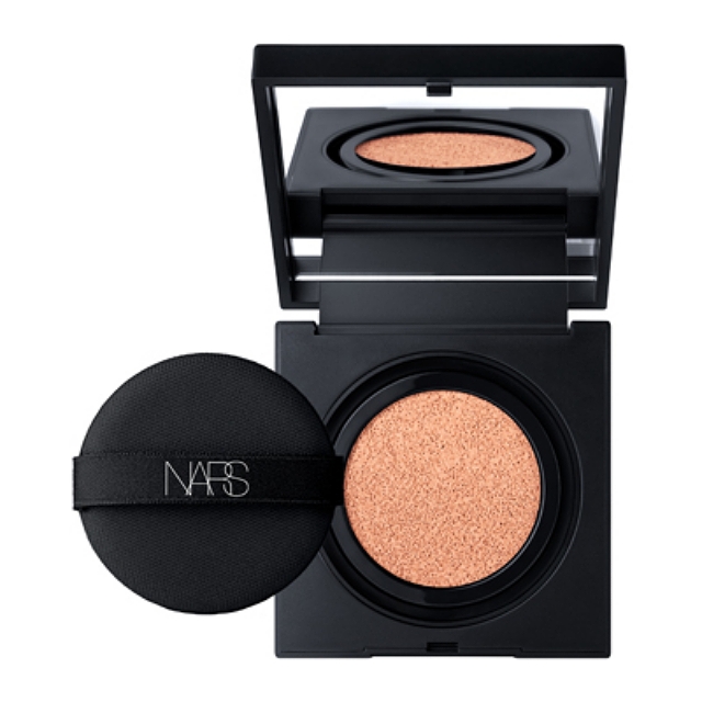 NARS　ナチュラルラディアント ロングウェア クッションファンデーション