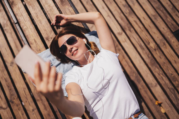 30代女性におすすめのスマホ用セルカレンズ13選!人気のレンズをご紹介します!