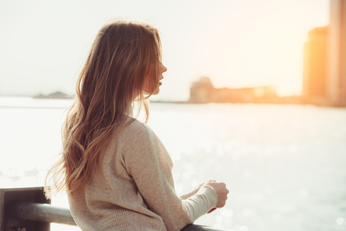 一人で生きていくのに向いている女性の特徴