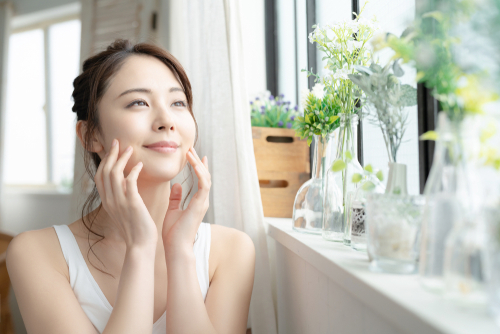 Beauty,And,Skin,Care,Concept,Of,A,Young,Asian,Woman.