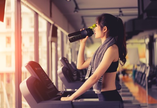 Exercise,Treadmill,Cardio,Running,Workout,At,Fitness,Gym,Of,Woman