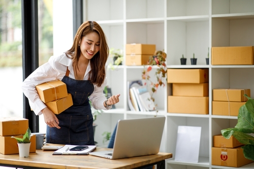 Portrait,Of,Starting,Small,Businesses,Sme,Owners,Female,Entrepreneurs,Working