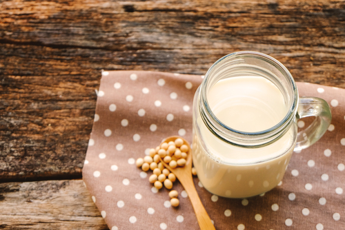 Organic,Homemade,Soy,Milk,In,Glass,And,Soy,Bean,On