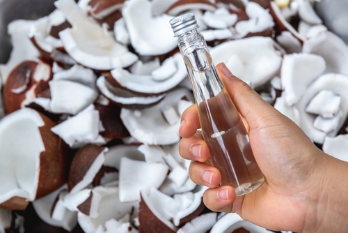 Virgin,Coconut,Oil,Liquid,Clear,Pure,By,Cold,Pressed,With